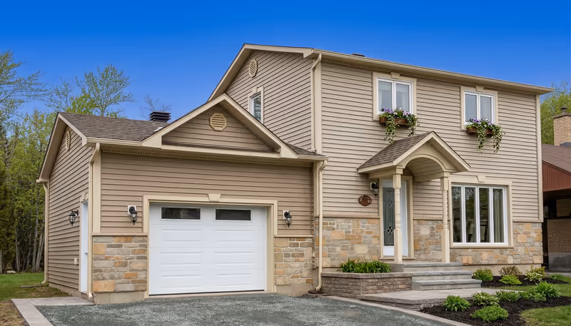 Garage attenant en Estrie